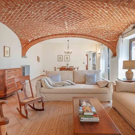 Casa Delle Noci N.1 * 빌라프랑카 다스티
