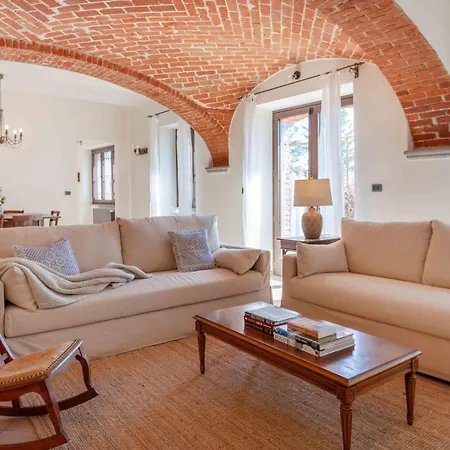 Casa Delle Noci N.1 아파트 빌라프랑카 다스티